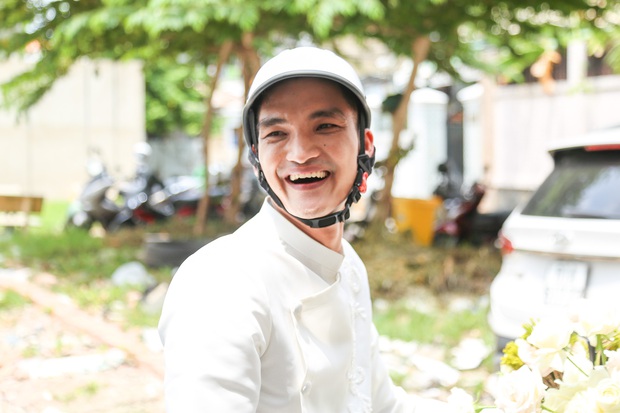 Lễ đính hôn Mạc Văn Khoa: Chú rể đón vợ bằng dàn xe dream huyền thoại, cô dâu lộ diện xinh xắn giữa không gian đầy hoa tươi!-22