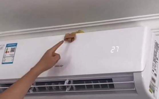 Đặt một chiếc tất lên điều hòa rất thiết thực! Nó giải quyết được vấn đề lớn của mỗi hộ gia đình, nhiều người làm theo khi biết điều này-4