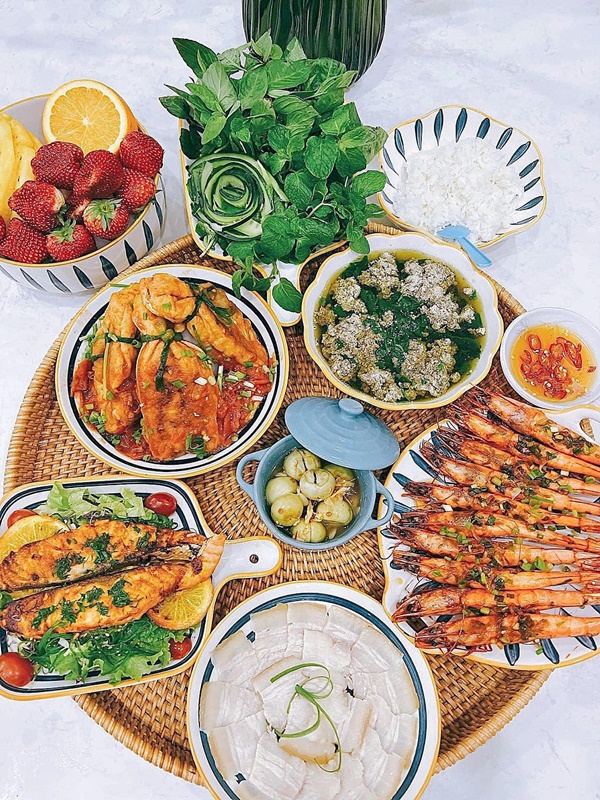 Mâm cơm ngày hè của gia đình vùng biển toàn những món ngon đặc sắc, thực đơn hấp dẫn ai cũng mê-14