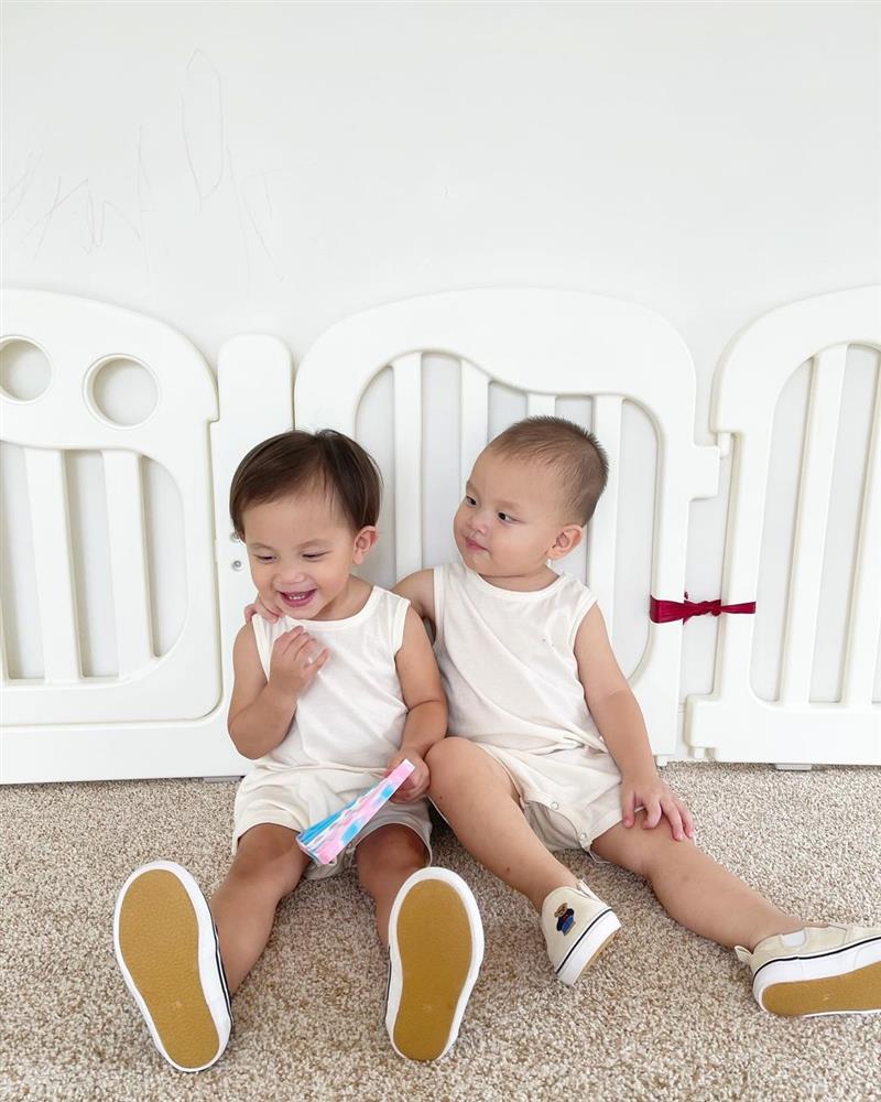 Lisa - Leon và cả Subeo chẳng bao giờ mặc đồ hiệu, biết được lý do ai cũng gật gù mẹ Hà Hồ dạy con thật tuyệt!-10