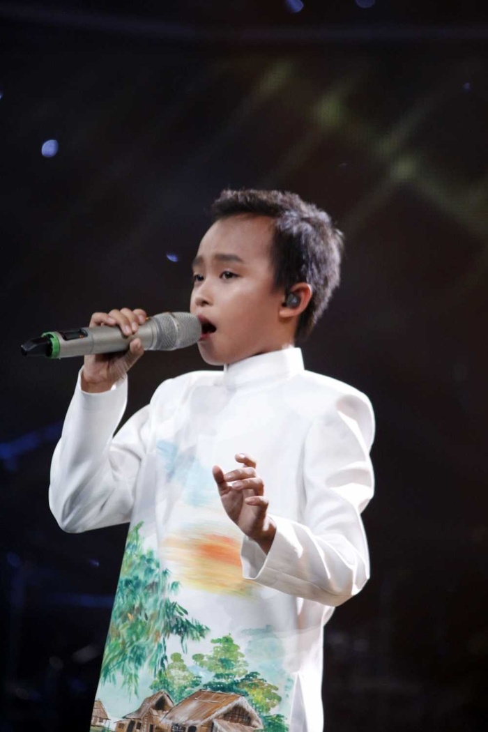 Vì sao Hồ Văn Cường liên tục bị khán giả chê bai giọng hát dù từng là quán quân?-1