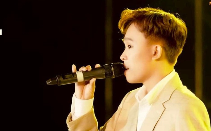 Vì sao Hồ Văn Cường liên tục bị khán giả chê bai giọng hát dù từng là quán quân?-4