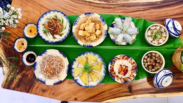 Gợi ý mâm cơm chay tháng Phật đản đẹp mắt, đơn giản mà vẫn đảm bảo dinh dưỡng-8