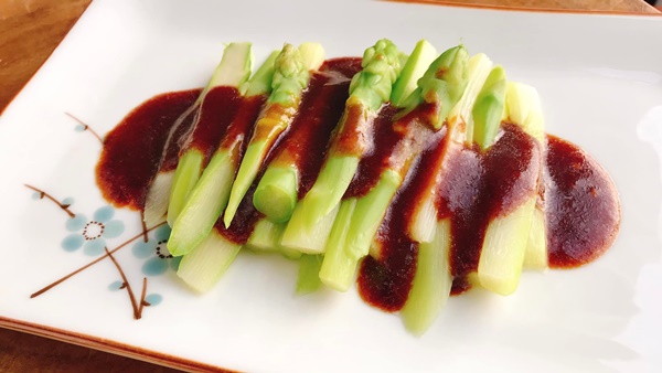 Gợi ý mâm cơm chay tháng Phật đản đẹp mắt, đơn giản mà vẫn đảm bảo dinh dưỡng-17