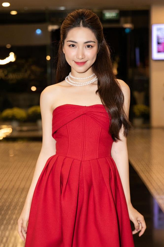 Hậu ly hôn, Hoà Minzy đẹp đỉnh nhờ nuôi dài một thứ, mẹ bỉm đọ sắc với cô dâu hot girl vẫn rực rỡ-3