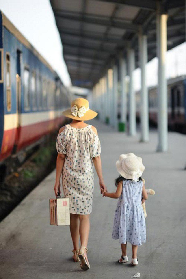 Ly hôn được 3 tháng, nửa đêm con gái nói mơ, hôm sau tôi liền đưa đi tìm chồng cũ-1