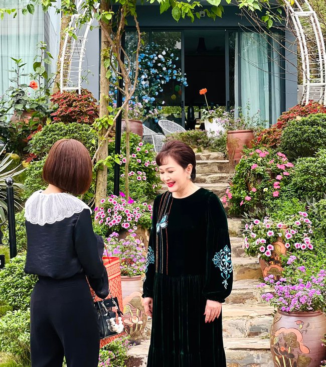 Thương ngày nắng về: Lộ cảnh Trang chủ động đến với bà Nhung, chính thức tha thứ cho mẹ ruột?-2