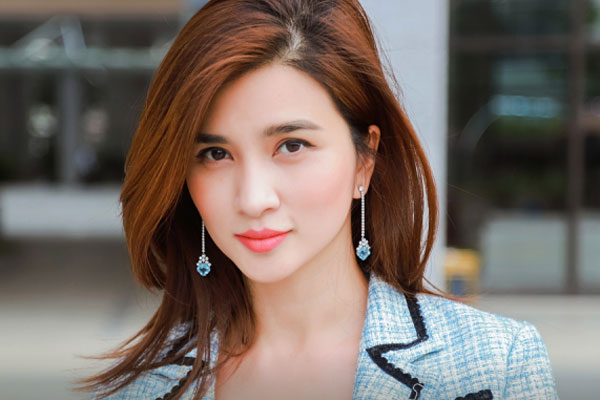 Kim Tuyến: Mẹ đơn thân gợi cảm, nhận danh hiệu NSƯT ở tuổi 36-16