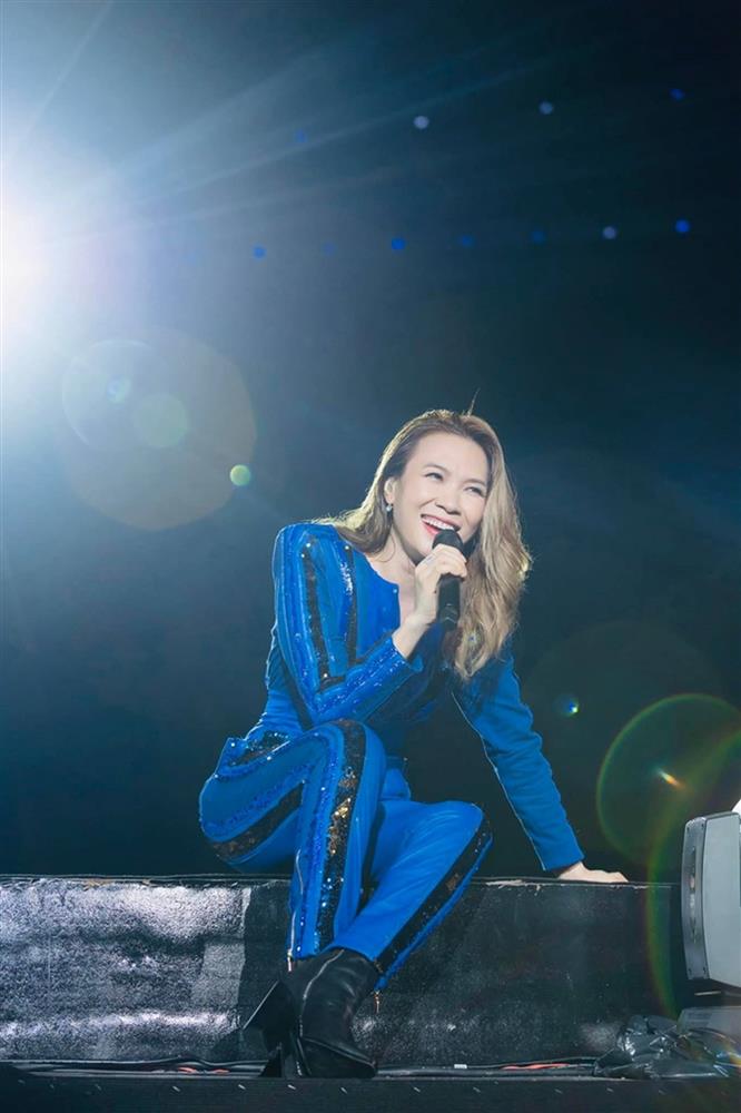 Giữa ồn ào Đông Nhi, cách hành xử của Mỹ Tâm dành cho fan khiến netizen tâm phục khẩu phục-11