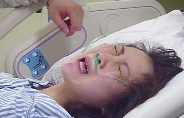 Nếu được làm lại tất cả, tôi sẽ chọn cách sinh tự nhiên, bà mẹ trẻ đăng đàn bầu bạn đêm khuya, khóc lóc kể về nỗi cay đắng khi sinh mổ-2