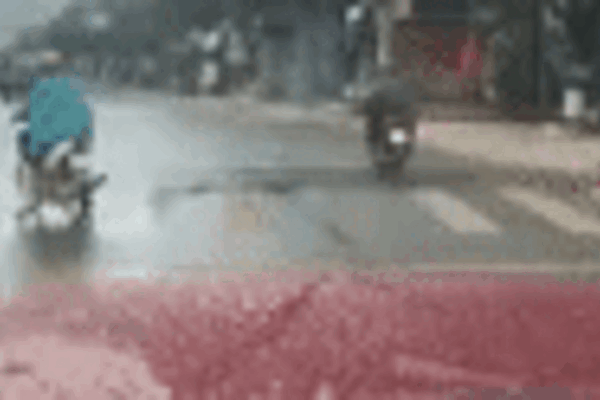 Vụ nữ tài xế chưa có bằng gây tai nạn chết người: Livestream khi đang lái xe?