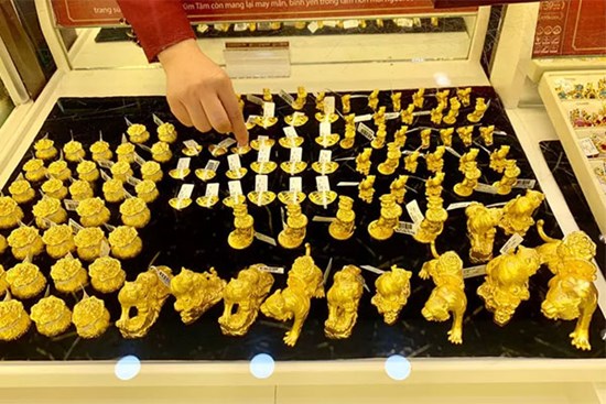 Giá vàng hôm nay 14/5: Giảm về mức đáy 3 tháng