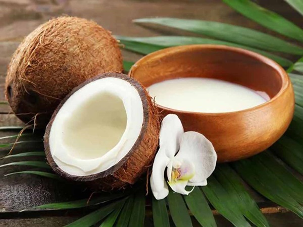Mách chị em cách làm nước cốt dừa sánh mịn, thơm ngậy tại nhà không cần mua ngoài quán-1