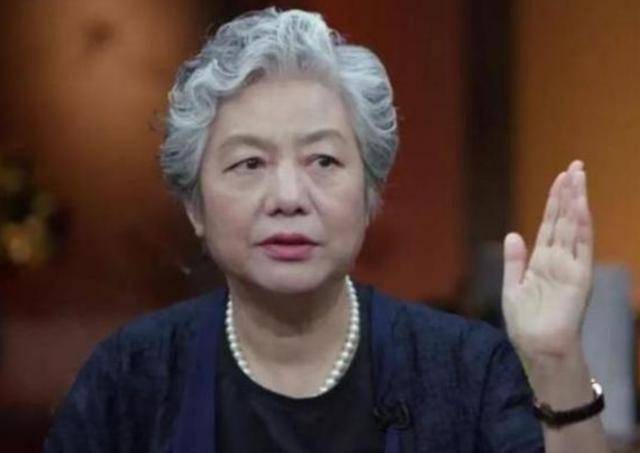 Giáo sư nổi tiếng thẳng thắn khuyên phụ huynh đừng cho con tham gia KIỂU LỚP này: Tốn tiền bạc, không giúp ích tương lai!-1