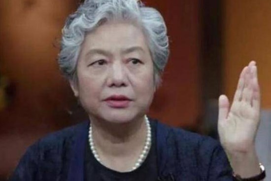 Giáo sư nổi tiếng thẳng thắn khuyên phụ huynh đừng cho con tham gia KIỂU LỚP này: Tốn tiền bạc, không giúp ích tương lai!
