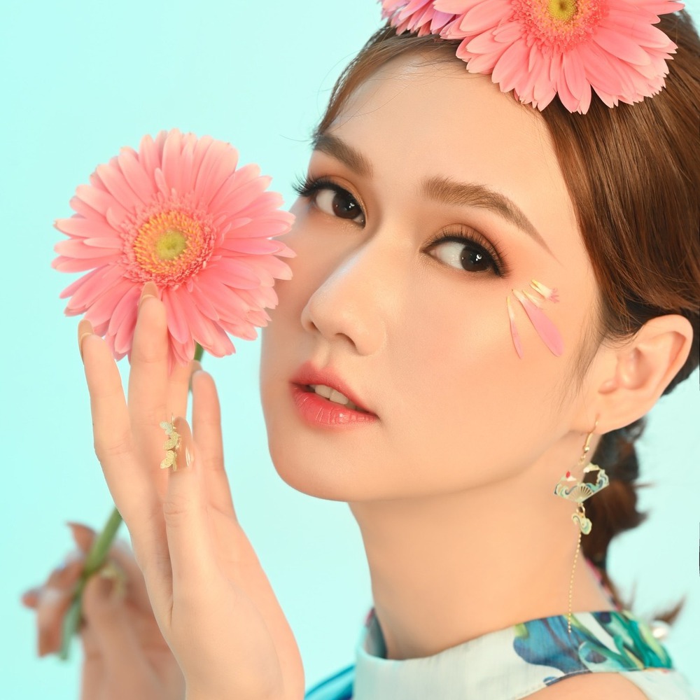 Tình duyên lận đận của Hương Giang: Làm mẹ đơn thân, chia tay sau 5 năm hẹn hò-1