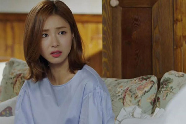 Cháu trai đã 10 tuổi, mẹ chồng chưa một ngày chăm sóc, giờ bà ốm phải nằm viện thì nói với tôi điều không thể tin nổi-1