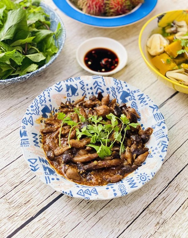 Ngày mai là Lễ Phật đản, chị em tham khảo ngay mâm cơm chay giản dị mà ngon này thôi!-3