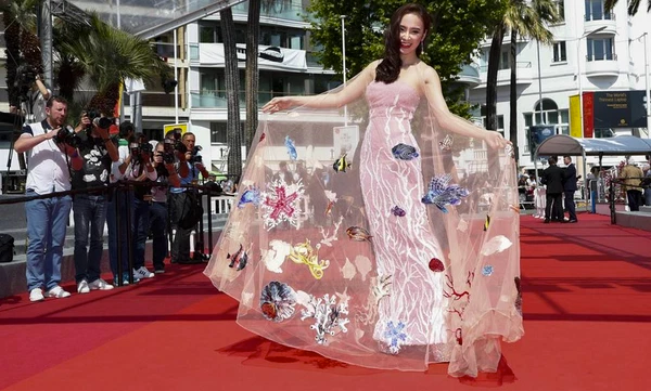 Sao Việt và những màn xuất hiện khuynh đảo thảm đỏ LHP Cannes-9