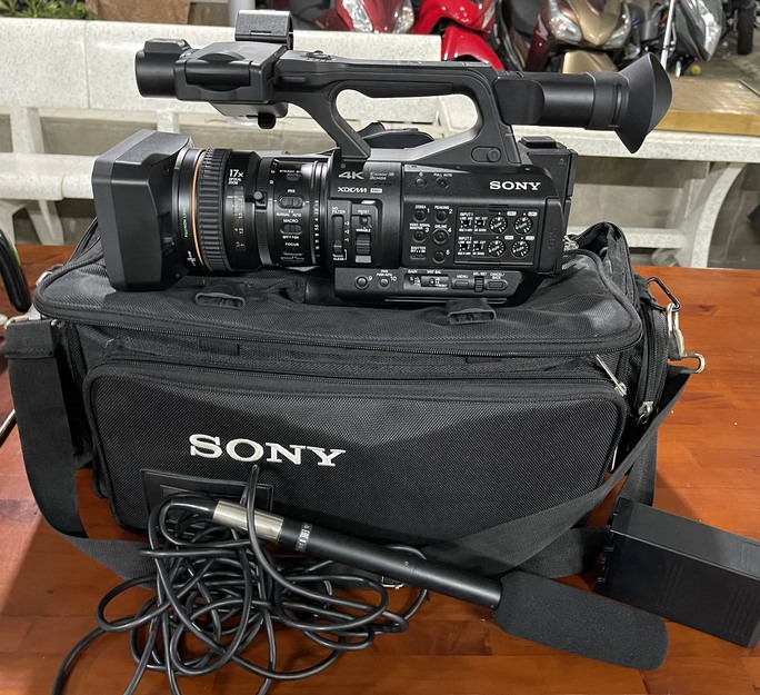 Bất ngờ với lời khai của 2 kẻ cướp máy quay phim hàng trăm triệu đồng của phóng viên-2