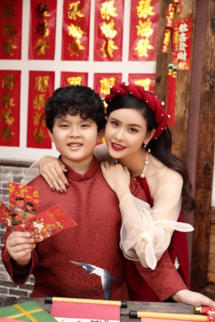 Những bà mẹ đơn thân giàu nghị lực nhất showbiz Việt-4