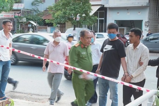 Hành trình 6 giờ vây bắt nghi phạm sát hại, hiếp dâm bà cụ 68 tuổi