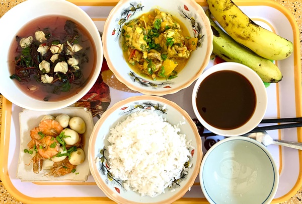 Mâm cơm ở cữ chị dâu nấu cho em chồng ngon miệng, đủ chất, thực đơn đa dạng ăn nhiều cũng không chán-25