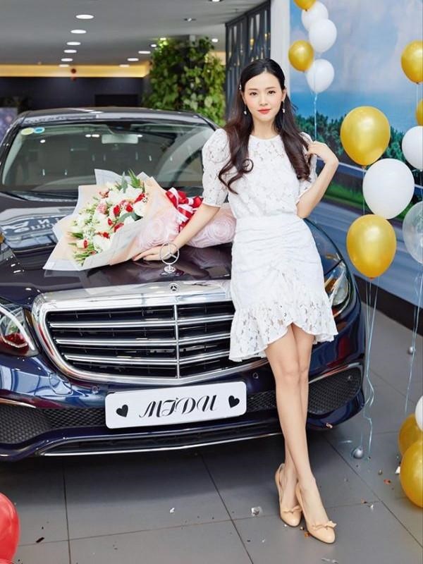 Tuổi 33, diễn viên Midu độc thân giàu có cỡ nào?-4