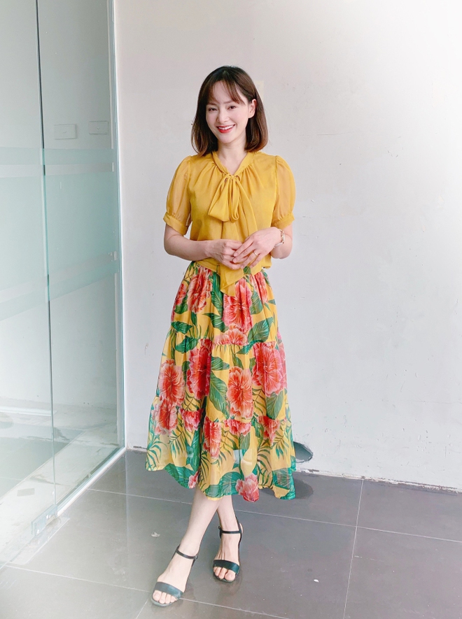 Style đối lập của 2 chị em Thương Ngày Nắng Về: Huyền Lizzie mạnh mẽ, thời thượng, Lan Phương nền nã, dịu dàng-11