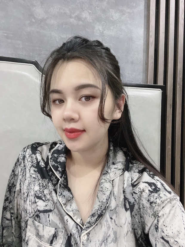 Chuyện tình của các cầu thủ và vợ: Người cầu hôn giữa phố đi bộ, người theo đuổi 2 năm mới rước được bà xã về dinh-6