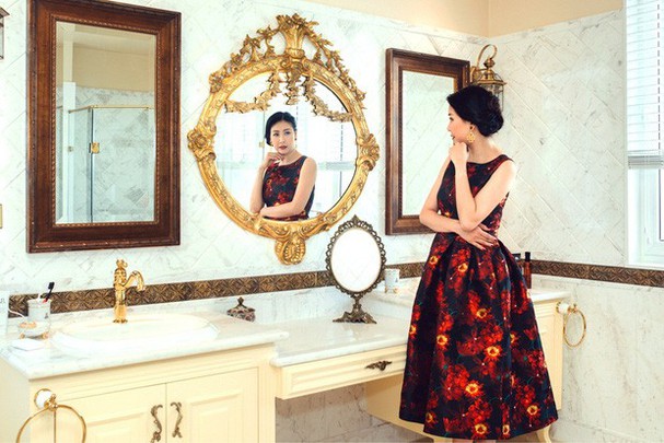 Biệt thự như cung điện, nội thất đúng kiểu vua chúa của Hà Kiều Anh, nhìn sang penthouse dát vàng, view 4 mặt là biển và núi càng choáng-16