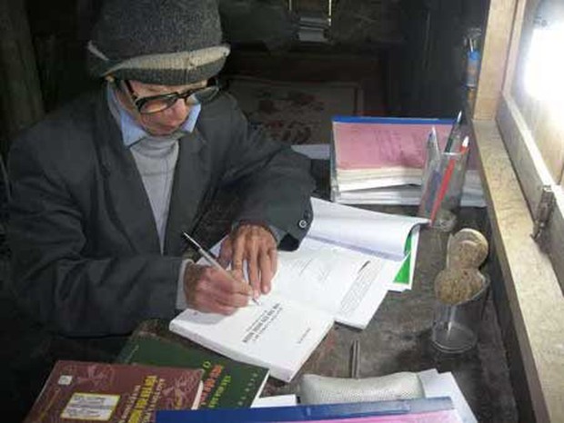 Cuộc sống săn bắt, hái lượm như người nguyên thủy ở bộ tộc kỳ lạ nhất Việt Nam-3