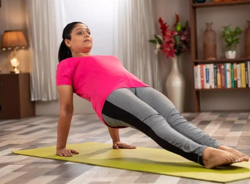 Bài tập giảm cân đốt cháy mỡ bụng trong 5 phút-5