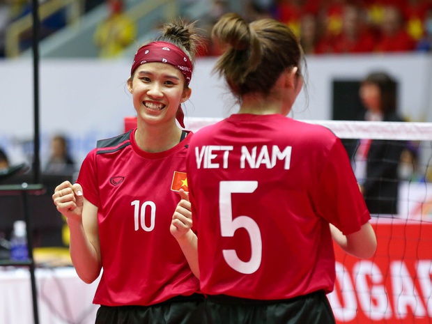 Cặp đôi VĐV với màn cầu hôn hot nhất tại SEA Games 31: Người là Thiếu úy quân đội, người sở hữu cả loạt huy chương-9