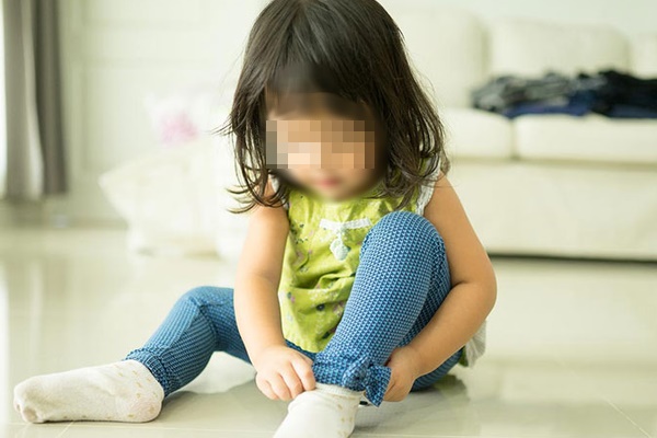 Trẻ thường xuyên được cha mẹ cho làm 4 việc này dễ dậy thì sớm, hại xương khớp và hỏng da-1