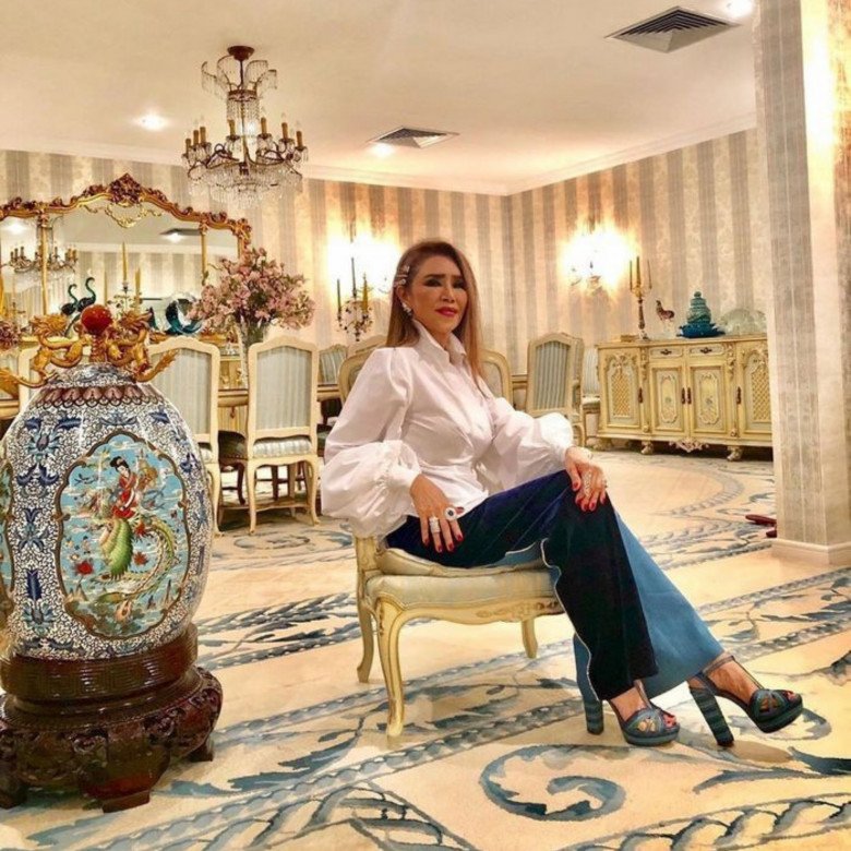 Tiêu vặt 7 tỷ/ tháng, vợ 5 của tỷ phú Dubai mỗi ngày chỉ việc mặc đẹp để chồng ngắm-10