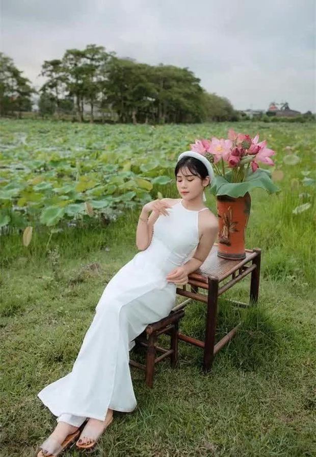 Con gái Hiệp Gà 18 tuổi được khen xinh như Hoa hậu, điểm thi ở trường toàn trên 8, 9-2