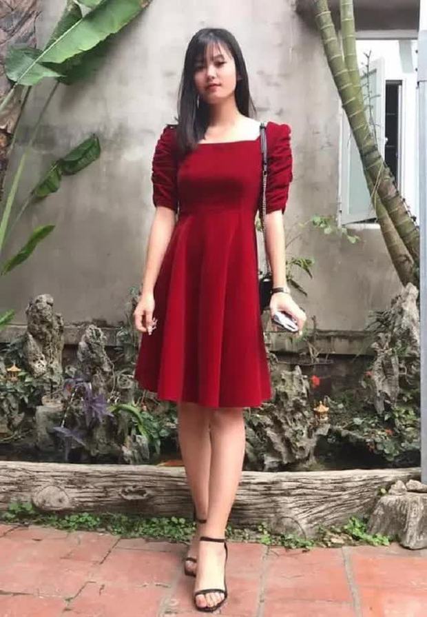 Con gái Hiệp Gà 18 tuổi được khen xinh như Hoa hậu, điểm thi ở trường toàn trên 8, 9-8