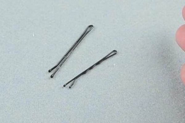 Phát hiện lý thú về những công dụng tuyệt vời mà chiếc kẹp tóc mang lại, điều số 3 bạn nhất định phải thử-1