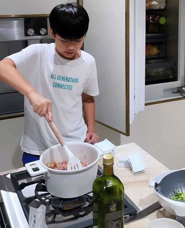 Hà Hồ được khen ngợi khi dạy Subeo điều này, nhìn lại mới thấy hoá ra đây là điểm chung mà loạt tiểu thiếu gia nhà sao Việt đều có-1