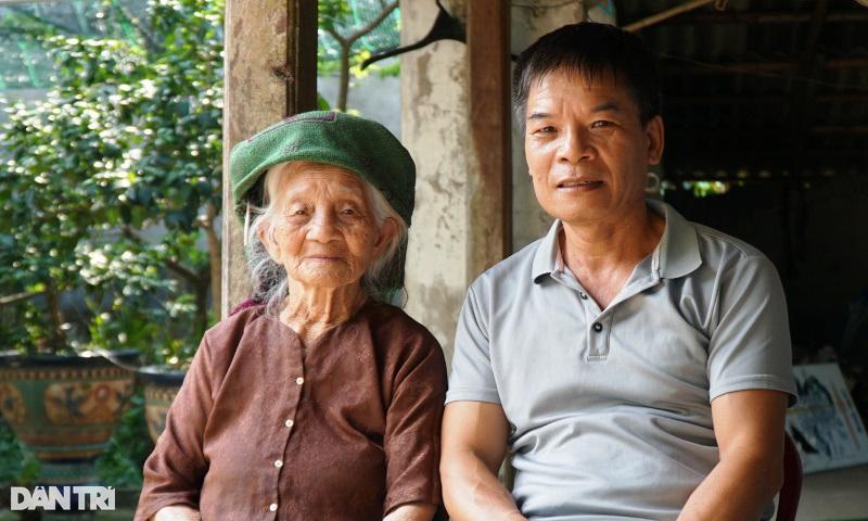 Cụ bà cao tuổi bậc nhất Việt Nam, có 114 con cháu vẫn lén đi... buôn-5