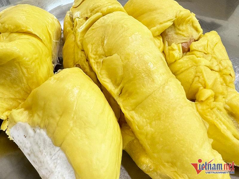 Sầu riêng Musang King chín rụng ở Cần Thơ, gần 3 triệu/quả vẫn khó mua-2