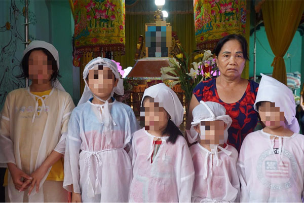 Hành trình ngày truy tìm kẻ thủ ác sát hại cụ bà 76 tuổi : Dấu vết lạ trên thi thể tố cáo nguyên nhân vụ án mạng-2