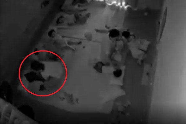 Vụ cô giáo dùng túi trùm đầu học sinh rồi đánh vào mông: Chưa đến mức truy cứu trách nhiệm hình sự-2