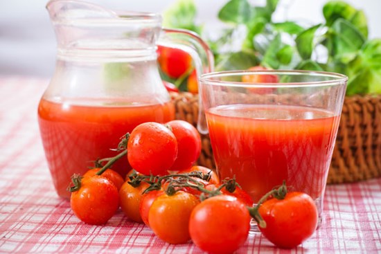 Mật ong kết hợp với loại quả này, uống 3 lần một tuần giúp giải độc và trắng da, 40 tuổi nhìn chỉ như hơn 20