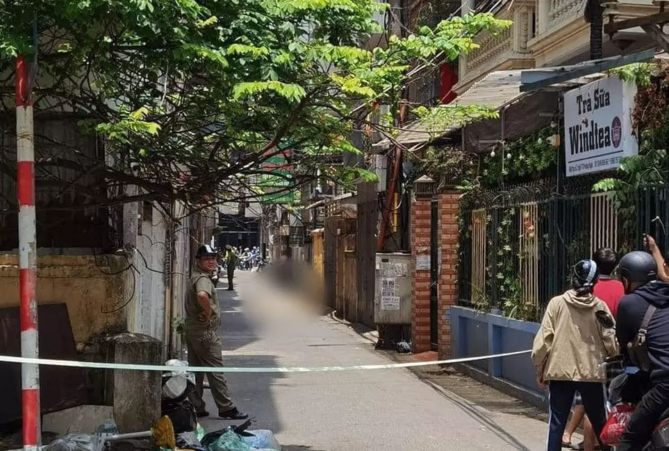 Hà Nội: Người đàn ông rơi từ tầng 6 xuống đất tử vong-1