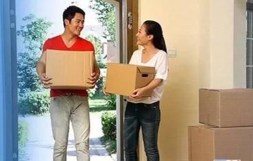 Liên tục cảm ơn mẹ chồng trong tiệc tân gia nhưng ông xã lại liên tục nháy mắt, sau khi nghe lý do tôi chua xót bỏ đi-1