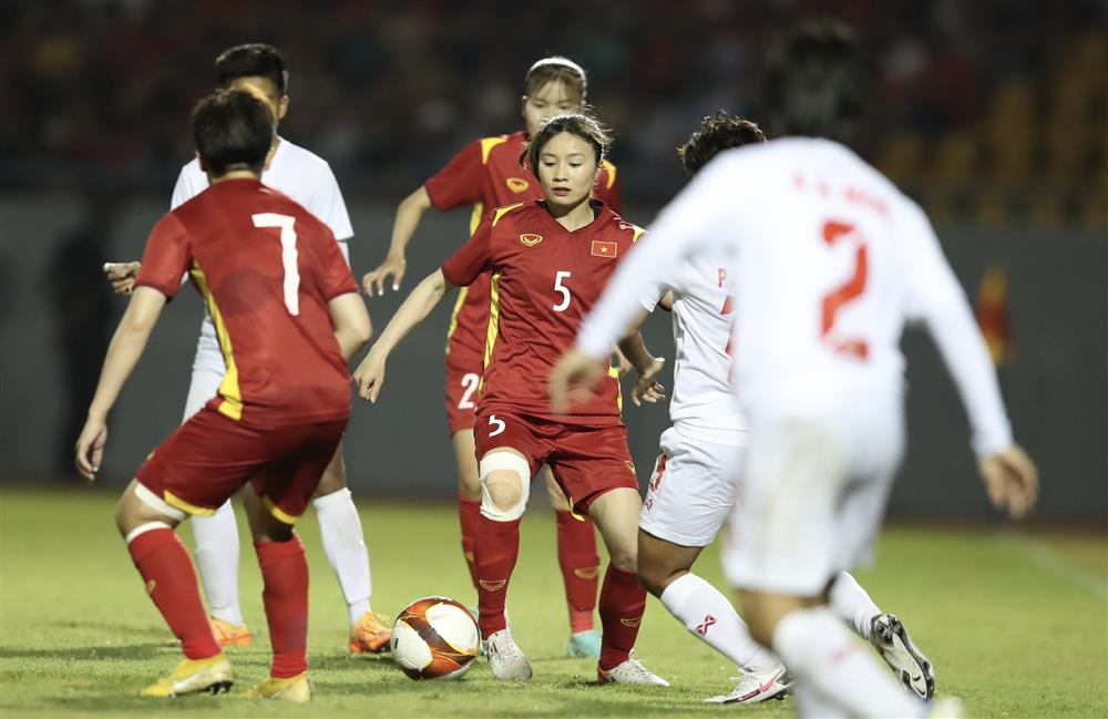 Đánh bại Myanmar, tuyển nữ Việt Nam cùng Thái Lan tranh HCV SEA Games 31-1