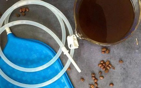 2 cách thải độc chị em tin làm sạch ruột nhưng lại là thủ phạm gây bệnh, rút ngắn tuổi thọ-3