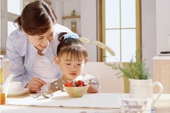 Bố mẹ để ý: Những đứa trẻ khôn khéo rất hay nói 5 CÂU này, nếu con bạn cũng vậy thì xin chúc mừng!